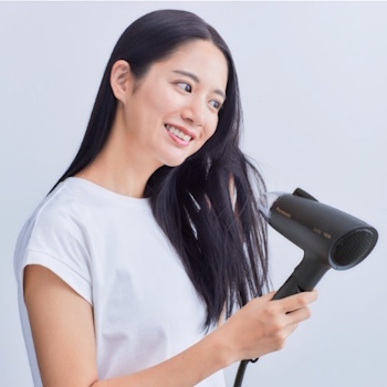 3. Panasonic nanoe Hair Dryer รุ่น EH NA7M (พับเก็บได้) 3. Panasonic nanoe Hair Dryer รุ่น EH NA7M (พับเก็บได้)