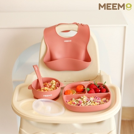 6. MEEM ชุดทานอาหารเด็กซิลิโคน 4 ชิ้น สีเดียวกัน รุ่น First Step 6. MEEM ชุดทานอาหารเด็กซิลิโคน 4 ชิ้น สีเดียวกัน รุ่น First Step
